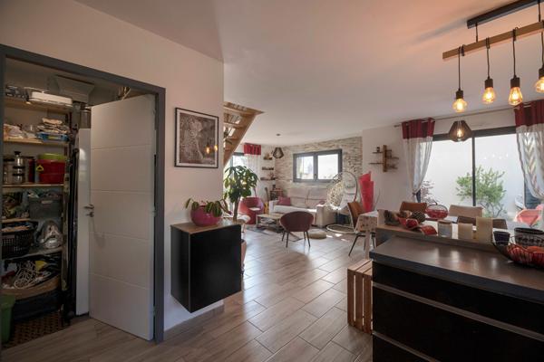 Maison à vendre à Châteaugiron 92 m² /4 chambres/DPE A/garage et jardin