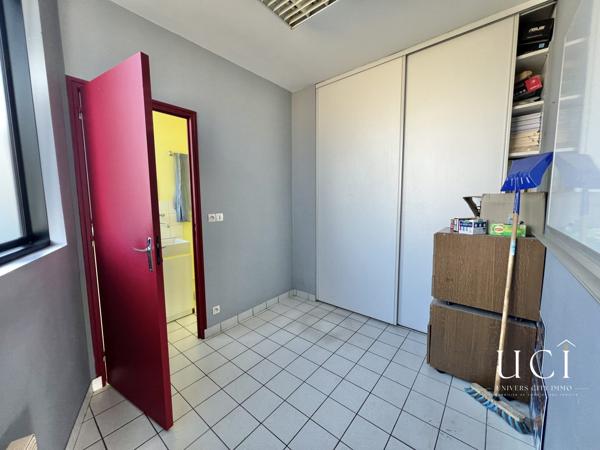 local d'activité pro 370m2 + bureau