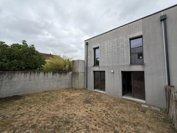 Vente maison Rezé 299 900 € FAI REF : 3540MG – nantes Sud Immobilier