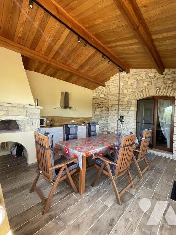 Magnifique maison en pierre à Banon