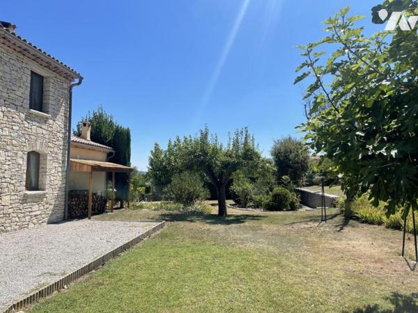 Magnifique maison en pierre à Banon