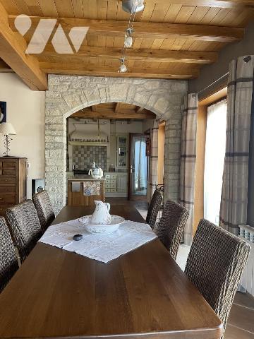 Magnifique maison en pierre à Banon