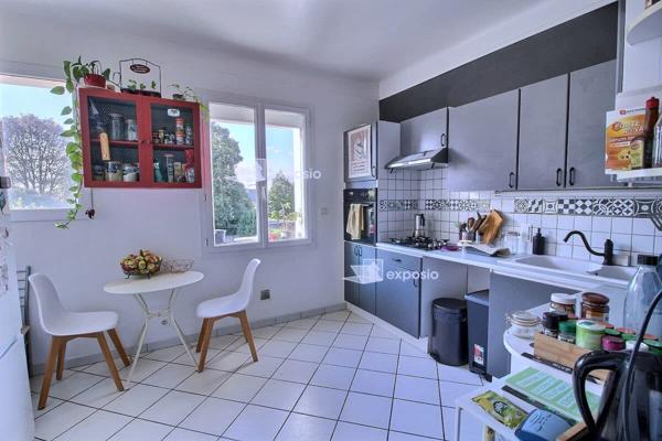 Immeuble de rapport Niort 2 lots T2 42 m2 et T4 115m2