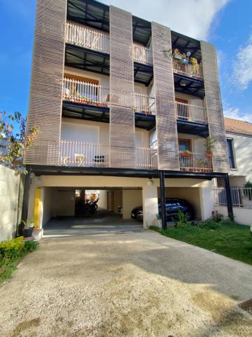 STUDIO - REZ DE JARDIN - MEUBLE