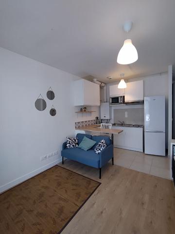 STUDIO - REZ DE JARDIN - MEUBLE