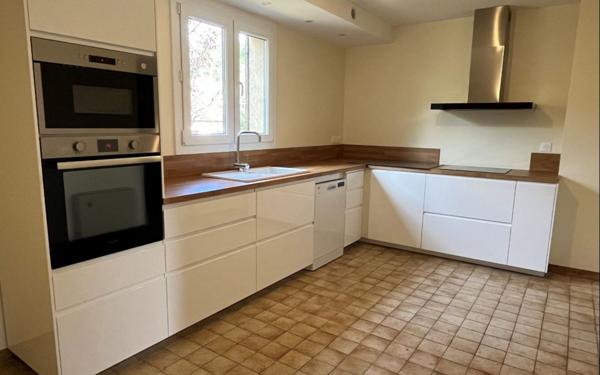 Maison à louer    5 pièces •  Noisy-le-Roi