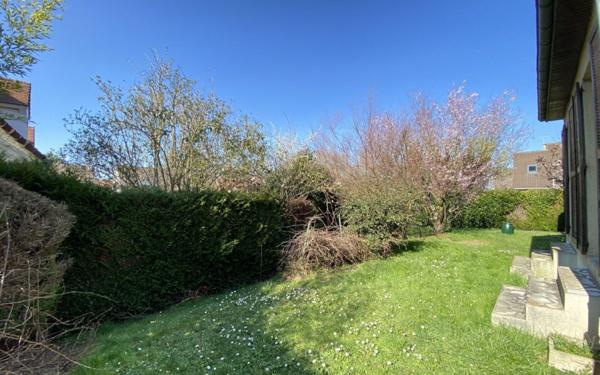 Maison à louer    5 pièces •  Noisy-le-Roi