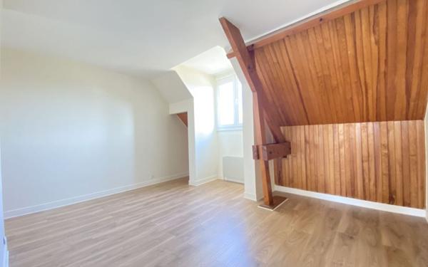 Maison à louer    5 pièces •  Noisy-le-Roi