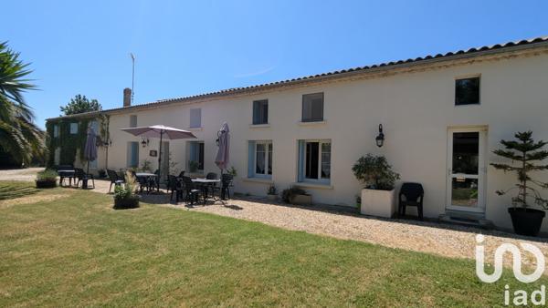 Maison à vendre 12 pièces 307 m² Saint-Sulpice-de-Royan