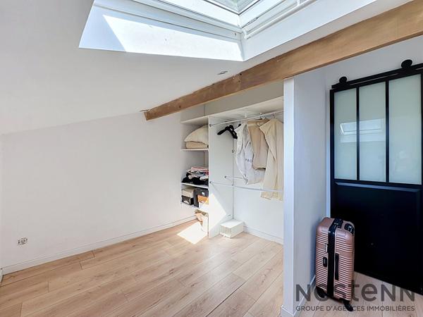 Maison de ville rénovée avec goût à Cadolive