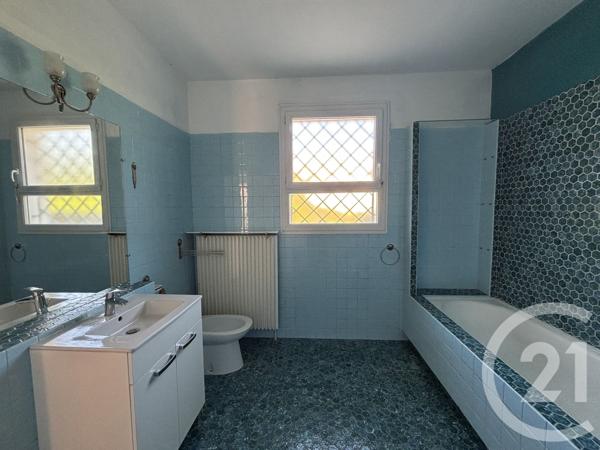 Maison à vendre  5 pièces - 142 m 2   EYSINES  - 33