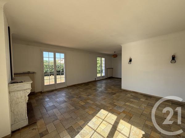 Maison à vendre  5 pièces - 142 m 2   EYSINES  - 33