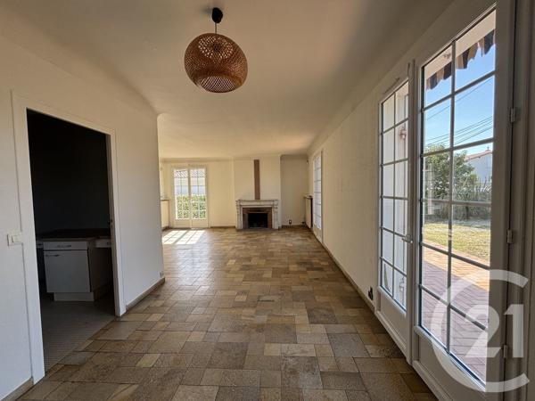 Maison à vendre  5 pièces - 142 m 2   EYSINES  - 33
