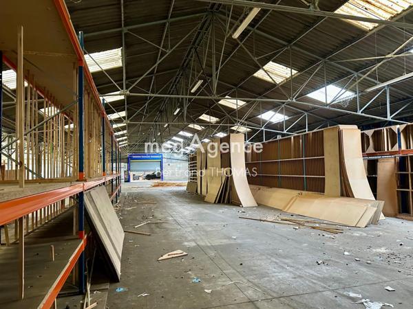 Local Commercial à BRUZ, 35170 - 1 pièce 850m²