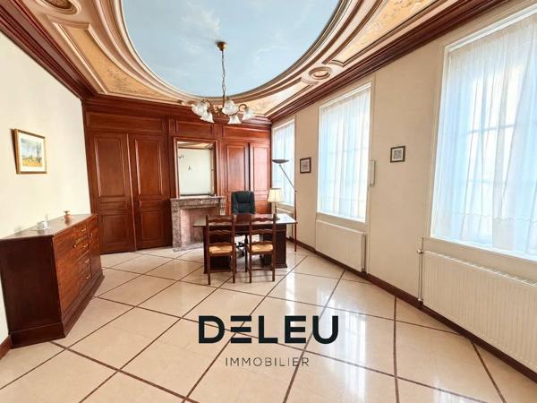 PROCHE CROIX, à Wasquehal, maison familiale de 282m², maison de caractère aux beaux volumes