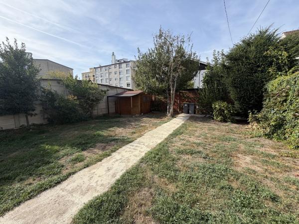 Maison 7 pièces 110 m2 avec jardin 5 min gare de Sartrouvi Loyer 1 900 €/mois **  - Référence  288