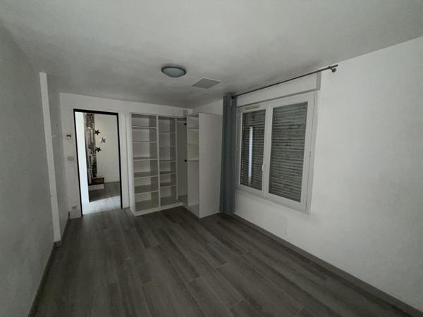 Maison 7 pièces 110 m2 avec jardin 5 min gare de Sartrouvi Loyer 1 900 €/mois **  - Référence  288