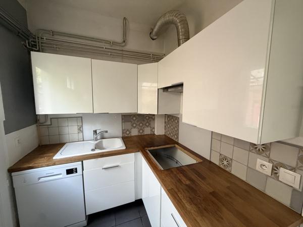 Maison 7 pièces 110 m2 avec jardin 5 min gare de Sartrouvi Loyer 1 900 €/mois **  - Référence  288