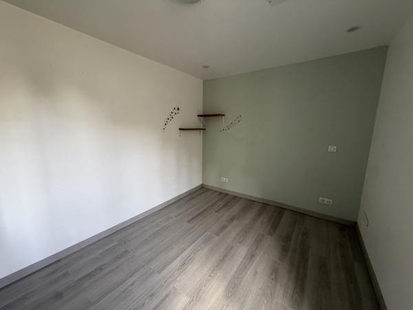 Maison 7 pièces 110 m2 avec jardin 5 min gare de Sartrouvi Loyer 1 900 €/mois **  - Référence  288