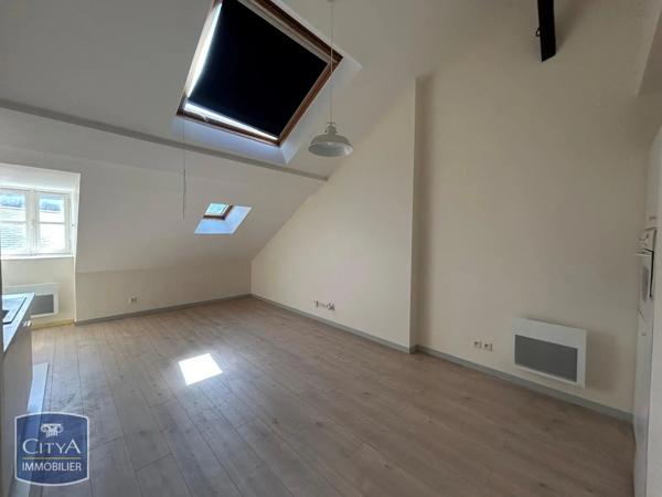 Appartement à louer 2 pièces 37.7m² Blois (41000)