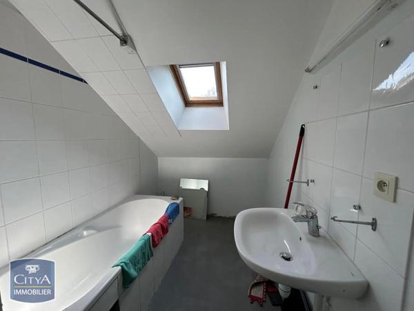 Appartement à louer 2 pièces 37.7m² Blois (41000)