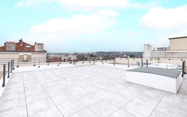 Appartement à vendre    5 pièces • 121,83 m2 Saint-Maur-des-Fossés