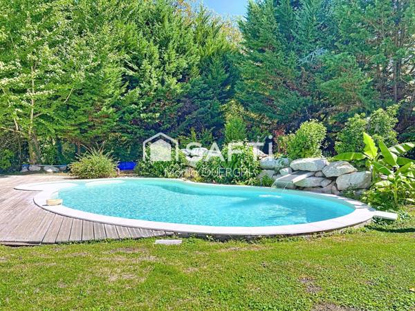 Maison familiale de caractère 10 pièces, piscine