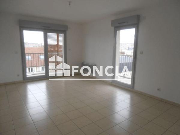 Location Appartement 3 pièces 66.69 m² - 2 RUE DU GENERAL WALKER Chartres 28000