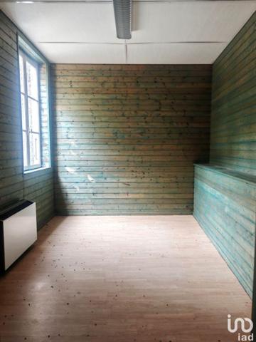 Location bureaux 51 m² Largentière