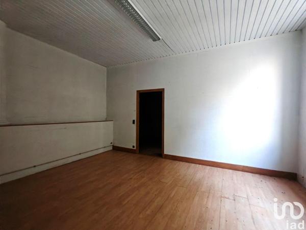 Location bureaux 51 m² Largentière