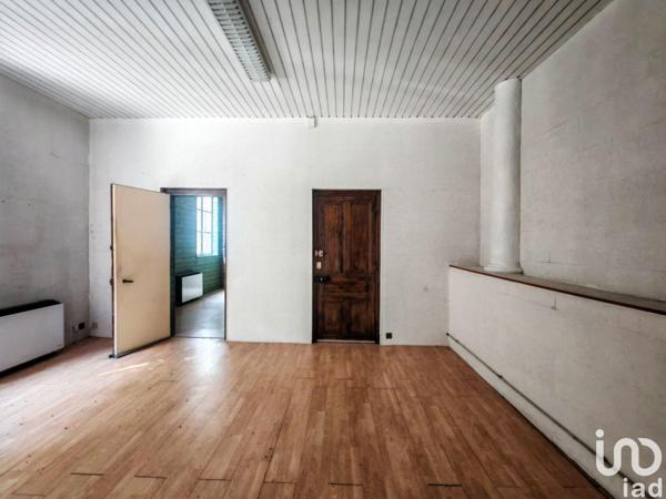 Location bureaux 51 m² Largentière