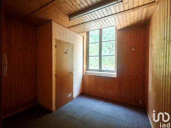 Location bureaux 51 m² Largentière