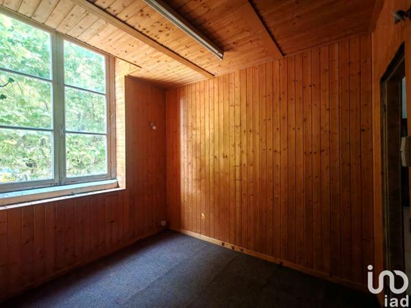 Location bureaux 51 m² Largentière