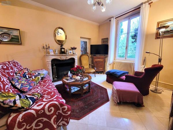 Maison de ville à vendre à Cloyes-les-Trois-Rivières dans l'Eure-et-Loir (28220), ref : JS/831   
Centre ville