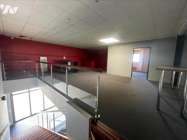 CAEN LOCAL PROFFESSIONEL TRES BON VISUEL