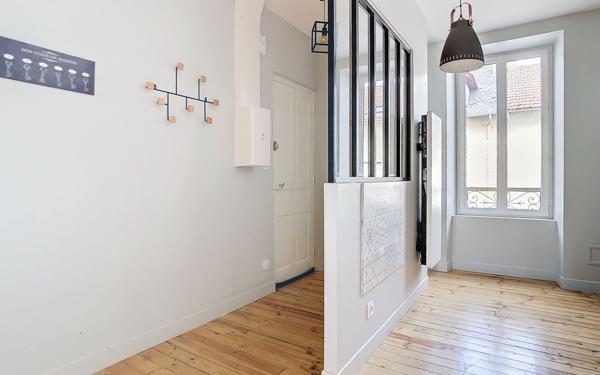 Appartement à vendre    3 pièces • 78 m2 Aurillac