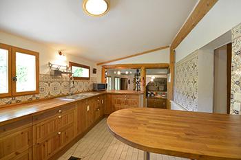 L'Isle-sur-la-Sorgue (84800) VENDU Imposant Mas dans village typique