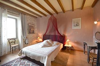 L'Isle-sur-la-Sorgue (84800) VENDU Imposant Mas dans village typique