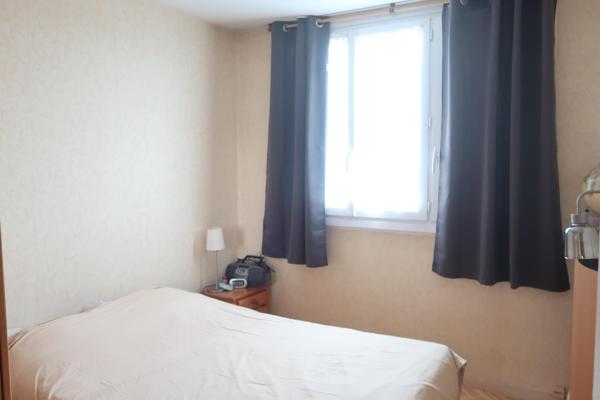 Grand appartement de 5 pièces bien exposé et lumineux ! Ravalement récemment réalisé!