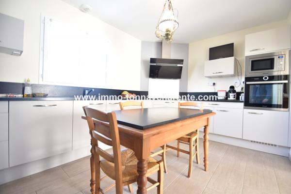 Maison contemporaine de plain pied sur 1600 m² de terrain