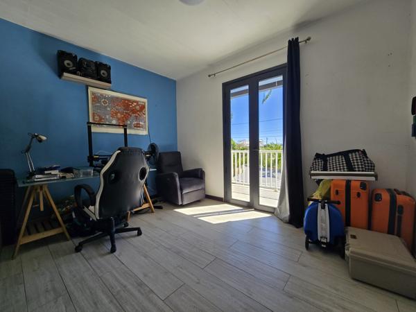 Rare dans ce secteur - Superbe Villa Familiale avec Piscine et Vue Océan – Terre Sainte, Saint-Pierre