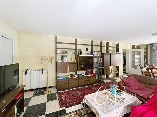 Maison 2 chambres avec Véranda sur grand Terrain