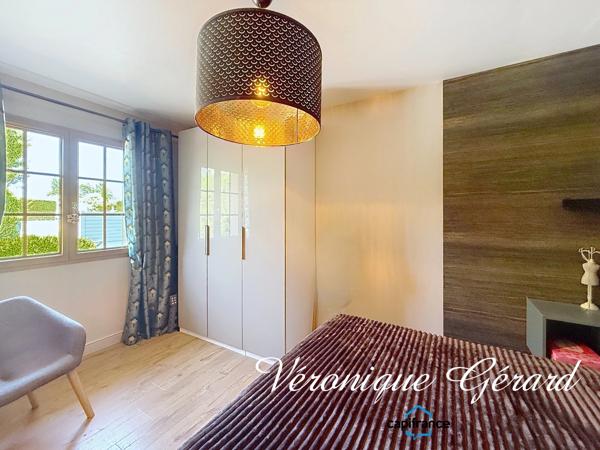 Maison Plain-Pied de 173 M² 6 chambres sur plus de 3000 m² de terrain.