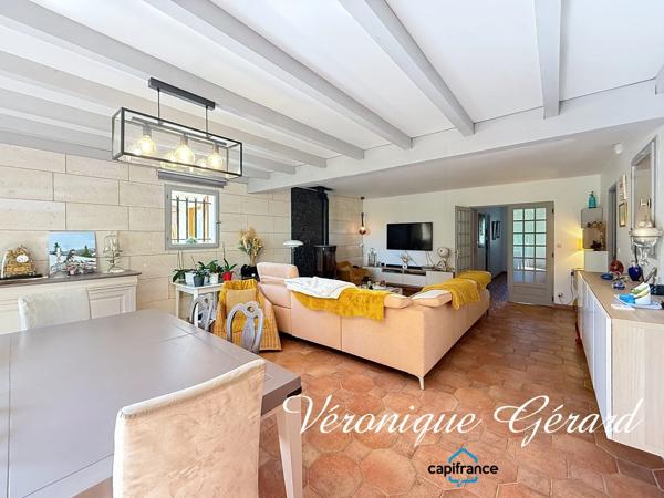 Maison Plain-Pied de 173 M² 6 chambres sur plus de 3000 m² de terrain.