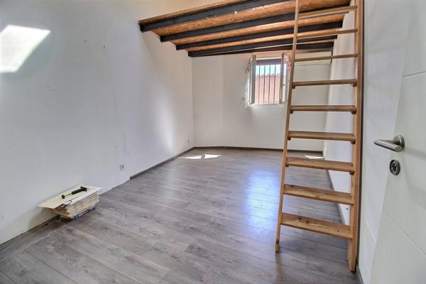 A VENDRE AUCOEUR DE CABESTANY MAISON DE VILLAGE EN R+1