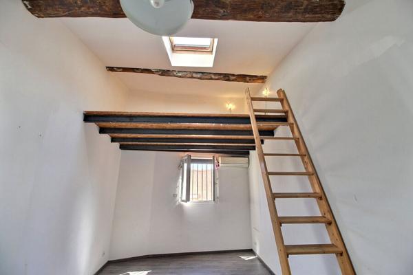 A VENDRE AUCOEUR DE CABESTANY MAISON DE VILLAGE EN R+1