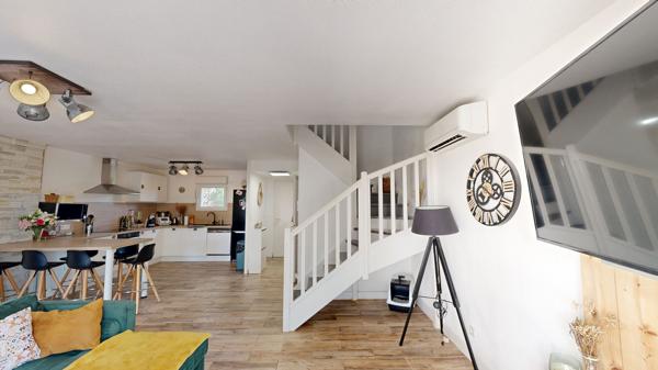 MAISON 3 FACES - JARDIN - GARAGE - PISCINE - LA PINÈDE DE LÉZIGNAN