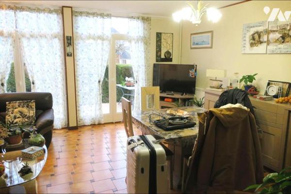 Maison T4 - Mitoyenne sur 1 côté - Garage - Terrasse - Jardin - 226 m² cadastré.