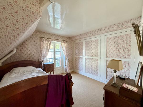 Vente Maison 9 pièces 253 m2 à Coulommiers