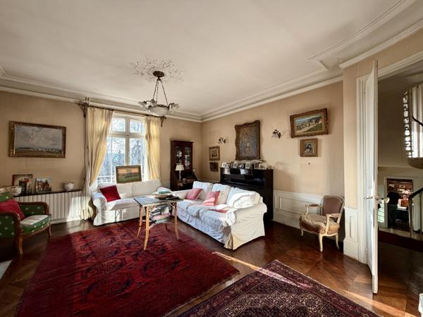 Vente Maison 9 pièces 253 m2 à Coulommiers